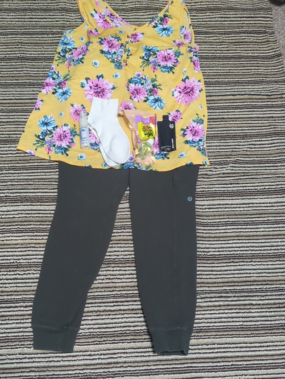 # 0176 Lululemon At Ease Joggers Combo
